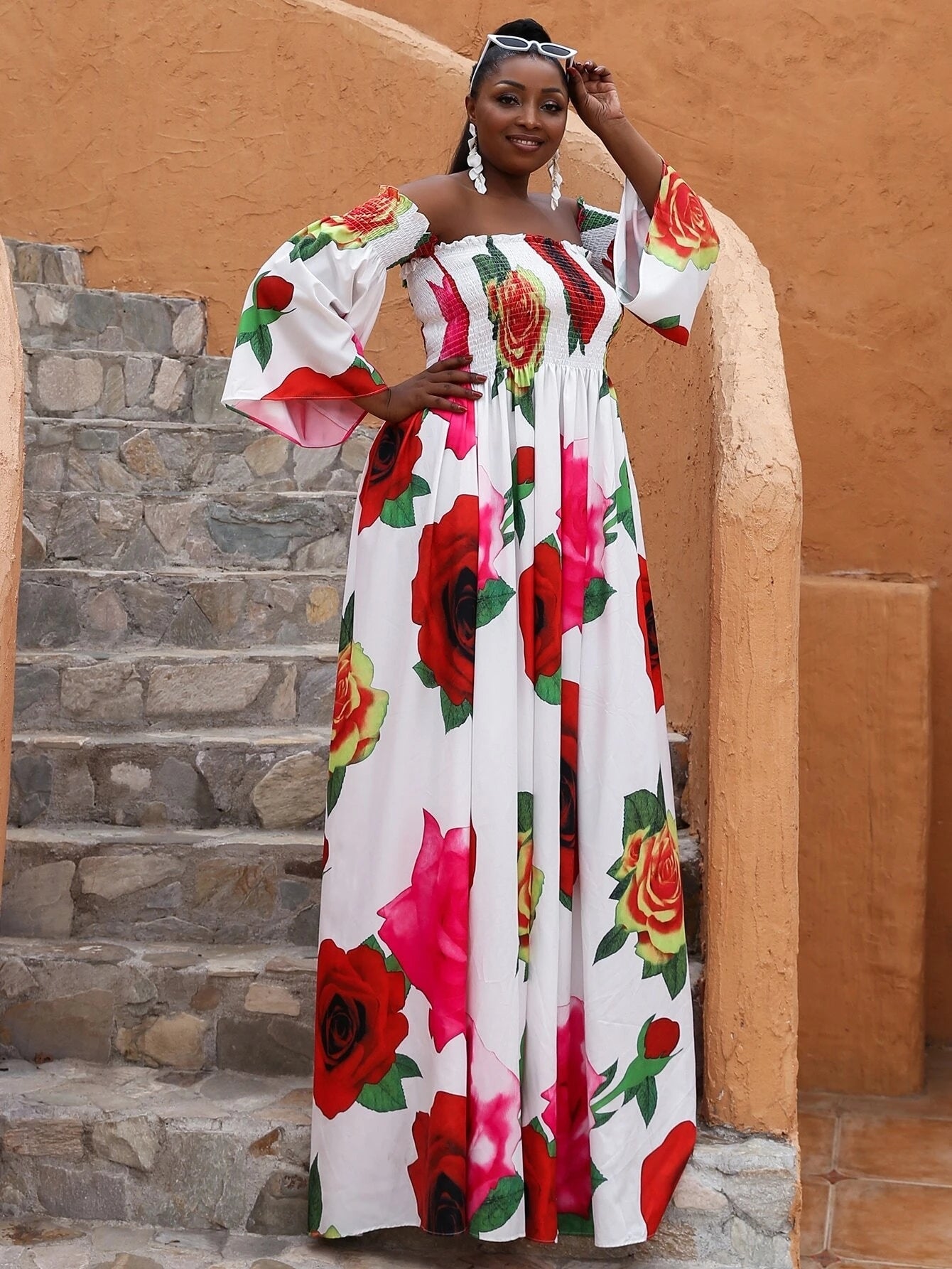 Robe Bardot froncée à imprimé floral Curvy Plus P0121