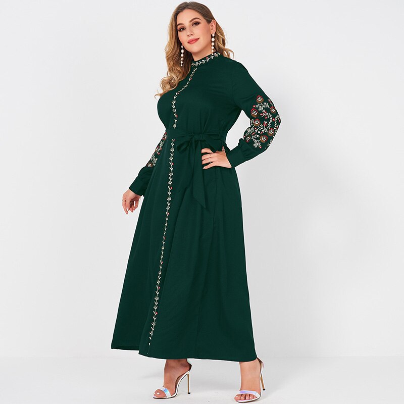 2021 nouvelle robe d'été femme grande taille vert foncé station col montant broderie florale à manches longues ceintures amples Robes élégantes