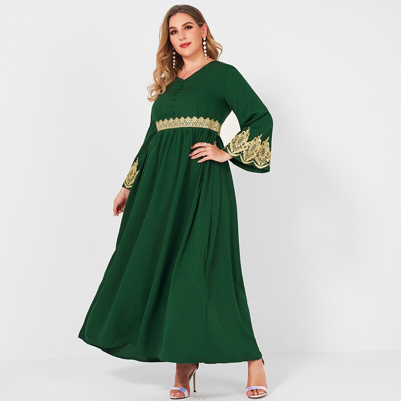 2021 nouveau été Maxi robe femme grande taille vert Vintage col en v dentelle couture longue Banquet élégant Flare 3/4 manches Robes de soirée